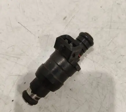 BMW 7 E38 Fuel injector D3763FA