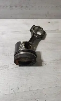 Audi TT TTS Mk2 Piston with connecting rod CFG