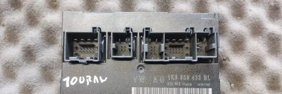 Volkswagen Touran I Comfort/convenience module 1K0959433BL 5DK00858317 05620810