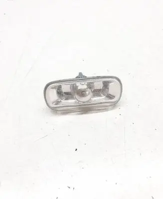 Audi A4 S4 B7 8E 8H Front fender indicator light 8E0949127