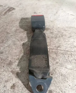 Peugeot 206 Middle seatbelt (rear) 0404024