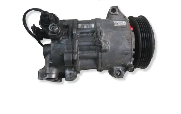 Toyota Avensis T270 Air conditioning (A/C) compressor (pump) 4472500852