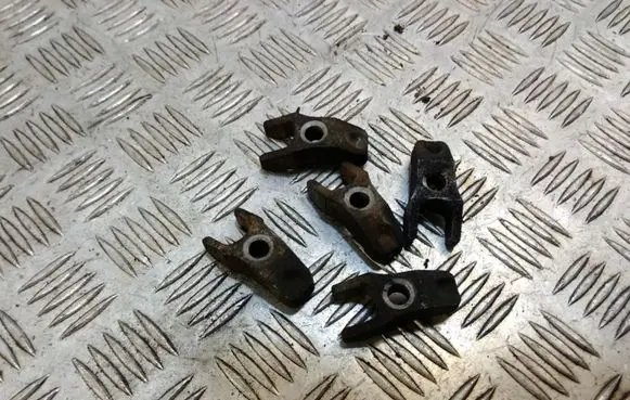 Volkswagen Crafter Fuel Injector clamp holder