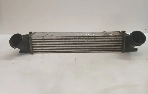 BMW 3 E90 E91 Intercooler radiator 376731794