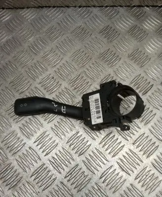 Audi A2 Indicator stalk 8L0953513G