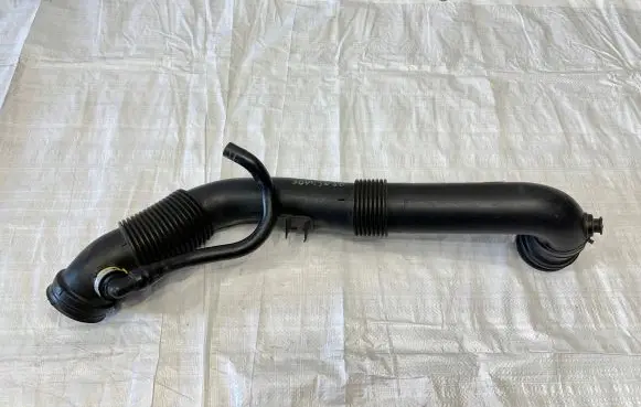 Jeep Renegade Air intake duct part 51980708