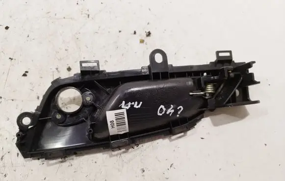 Hyundai i40 Front door interior handle 2611172800