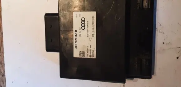 Audi A7 S7 4G Voltage converter inverter 8K0959663D 8K0959663 120000597