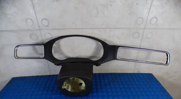 Volkswagen Jetta VI Dashboard trim 5C7857243