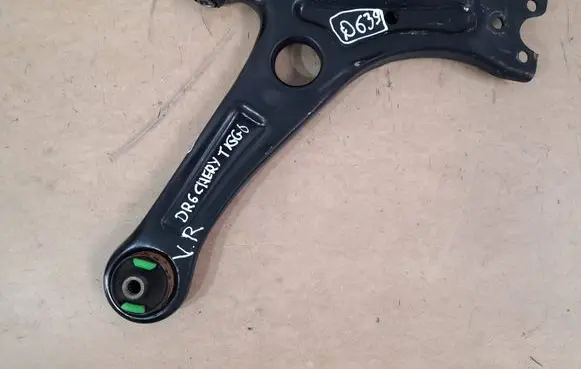 Chery Tiggo Front control arm 202000471AA5AJ