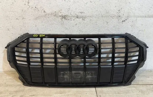 Audi Q3 F3 Front bumper upper radiator grill 83A853651B