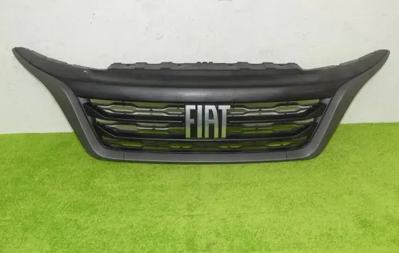 Fiat Ducato Front bumper upper radiator grill 1318394070