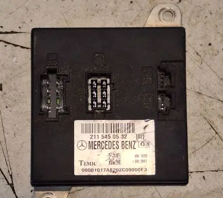 Mercedes-Benz E W211 Comfort/convenience module 2115450532 00001017A6 8202C09000