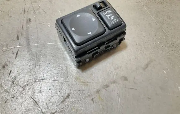 Nissan Juke I F15 Wing mirror switch 6110X2 6110K2