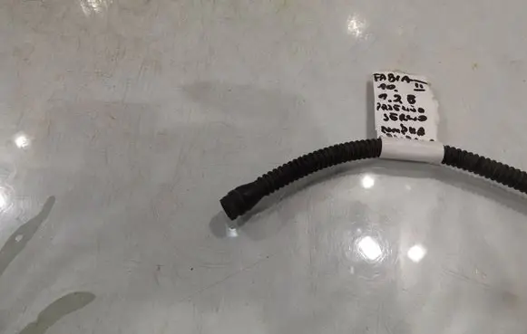 Skoda Fabia Mk2 (5J) Brake booster pipe/hose 