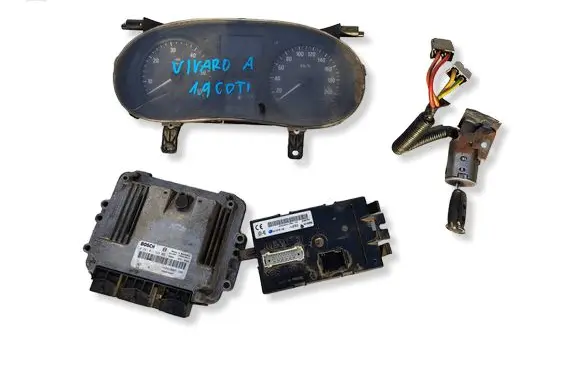 Opel Vivaro Engine control unit/module 8200051608