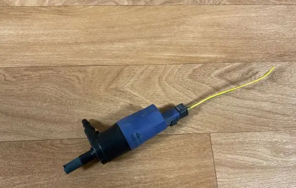 Citroen C5 Headlight washer pump 9641086680 9642218080
