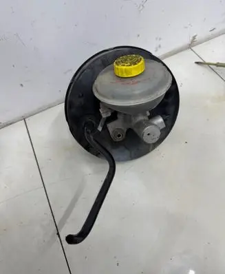 Audi A4 S4 B5 8D Brake booster 8D0612105A