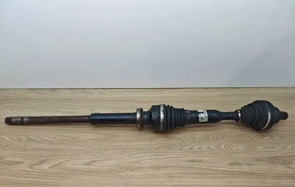 Volvo XC70 Front driveshaft P30651673 T080526