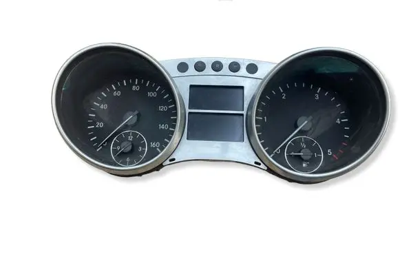 Mercedes-Benz ML W164 Speedometer (instrument cluster) A2C53168071