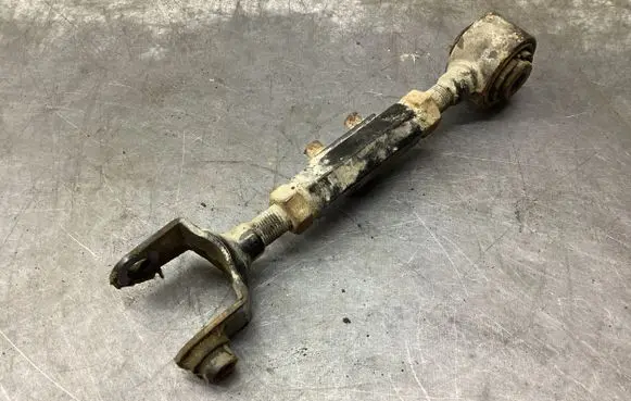 Honda CR-V Rear control arm