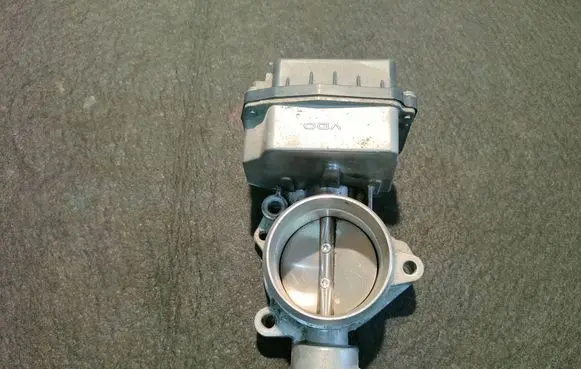 Peugeot 407 Throttle valve 408239827001 FGAST06 3223341