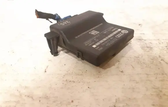 Volkswagen PASSAT B6 Gateway control module 3C0907530H 404339 3C0907951