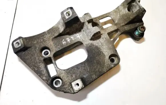 Volkswagen Golf V Engine mounting bracket 06f903143f