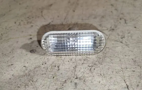 Ford Focus Front fender indicator light 4m5a13k309