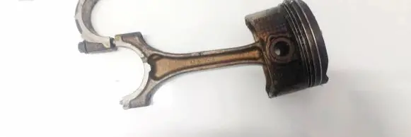 Toyota Corolla E120 E130 Piston with connecting rod 22030