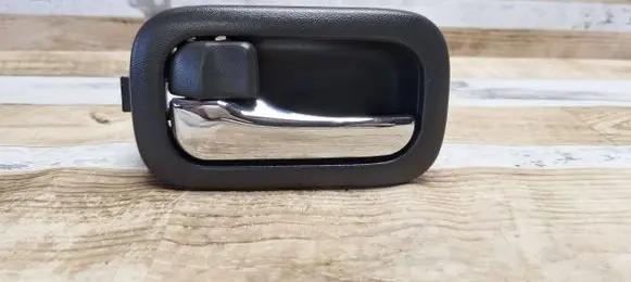 Nissan X-Trail T30 Rear door interior handle