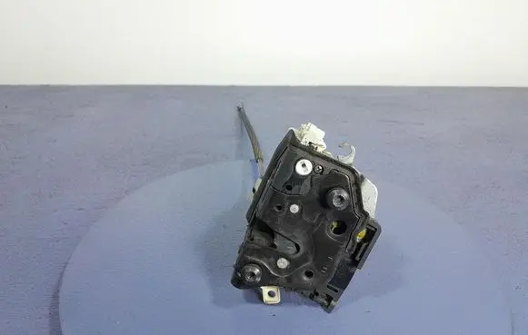 Seat Leon (1P) Front door lock 1P1837016B