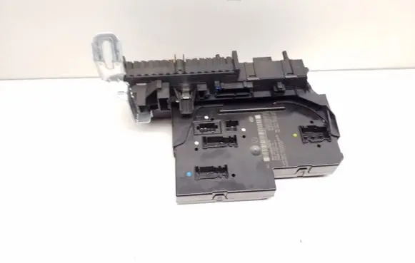 Mercedes-Benz C W204 SAM control unit A2049060205