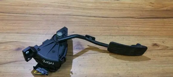 Jaguar X-Type Accelerator throttle pedal 1x439f836bd 6pv008590-01