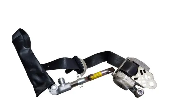 Subaru Legacy Front seatbelt 7S2610P