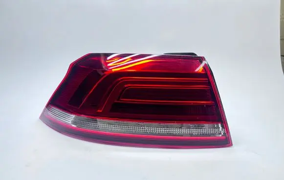 Volkswagen PASSAT B8 Rear/tail lights 3G5945311