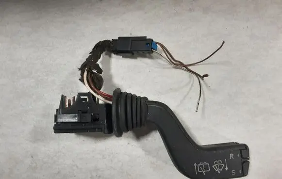 Opel Zafira A Wiper control stalk 090413243