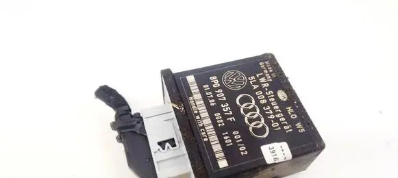 Audi Q7 4L Light module LCM 5LA00837901 8P0907357F
