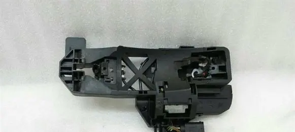 Mercedes-Benz S W221 Front door exterior handle/bracket A2217600534