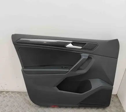 Volkswagen Tiguan Front door card panel trim 5NB867011 5NC867011