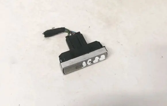 Windscreen/window heater switch