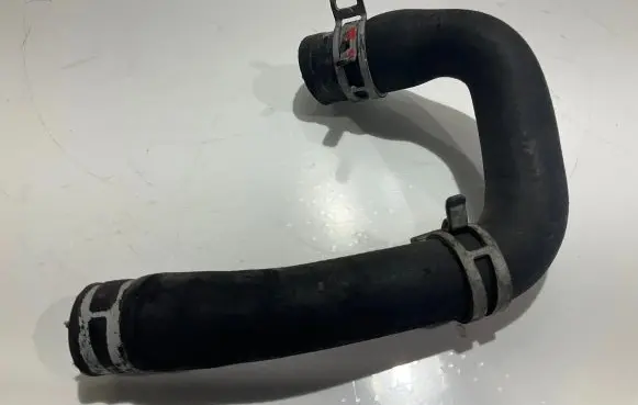 Mercedes-Benz ML W164 Engine coolant pipe/hose