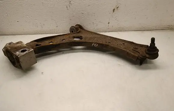 Volkswagen Golf Plus Front lower control arm/wishbone 
