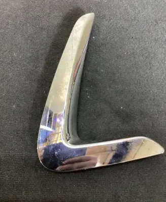 Fender trim (molding)