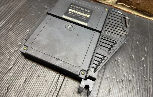 Mercedes-Benz SLK R171 Comfort/convenience module 1708200926 353223