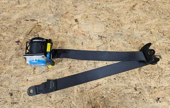 Toyota Aygo AB40 Front seatbelt 73210-0H040