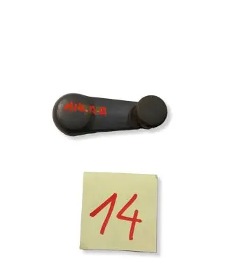 Nissan Micra Front door window winding handle 80760AN001
