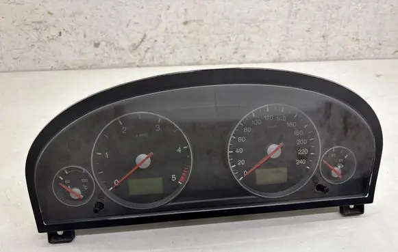Ford Mondeo Mk III Speedometer (instrument cluster) 3S7T10849JD