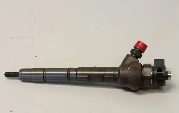 Audi A4 S4 B8 8K Fuel injector 0445110369 03L130277J
