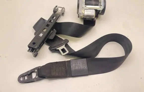 Audi A4 S4 B6 8E 8H Front seatbelt 8E0857706F 601917400C 109072004